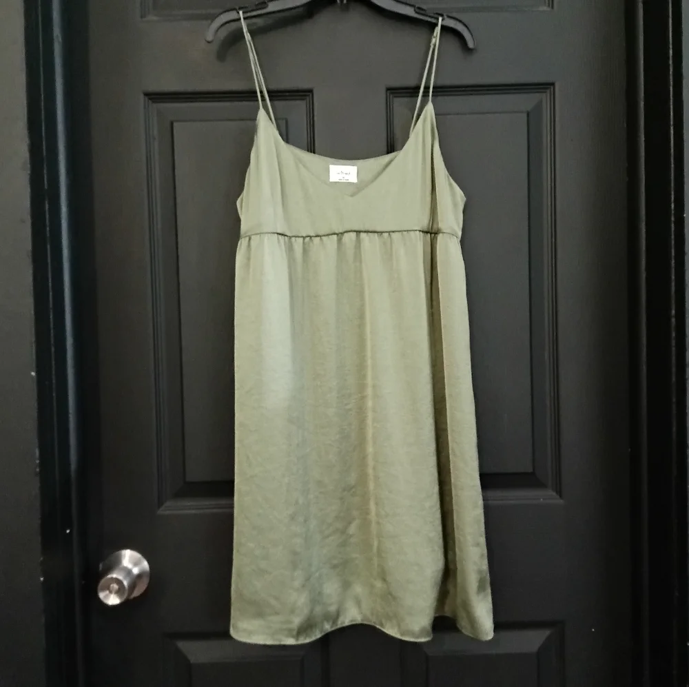 Wilfred x Aritzia Sz. M Bosana Green Lover Satin Babydoll Mini Dress